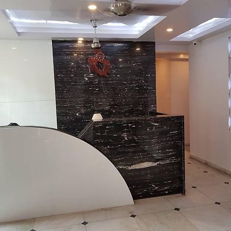 כלכותה 1/1 Park Street Hotel מראה חיצוני תמונה